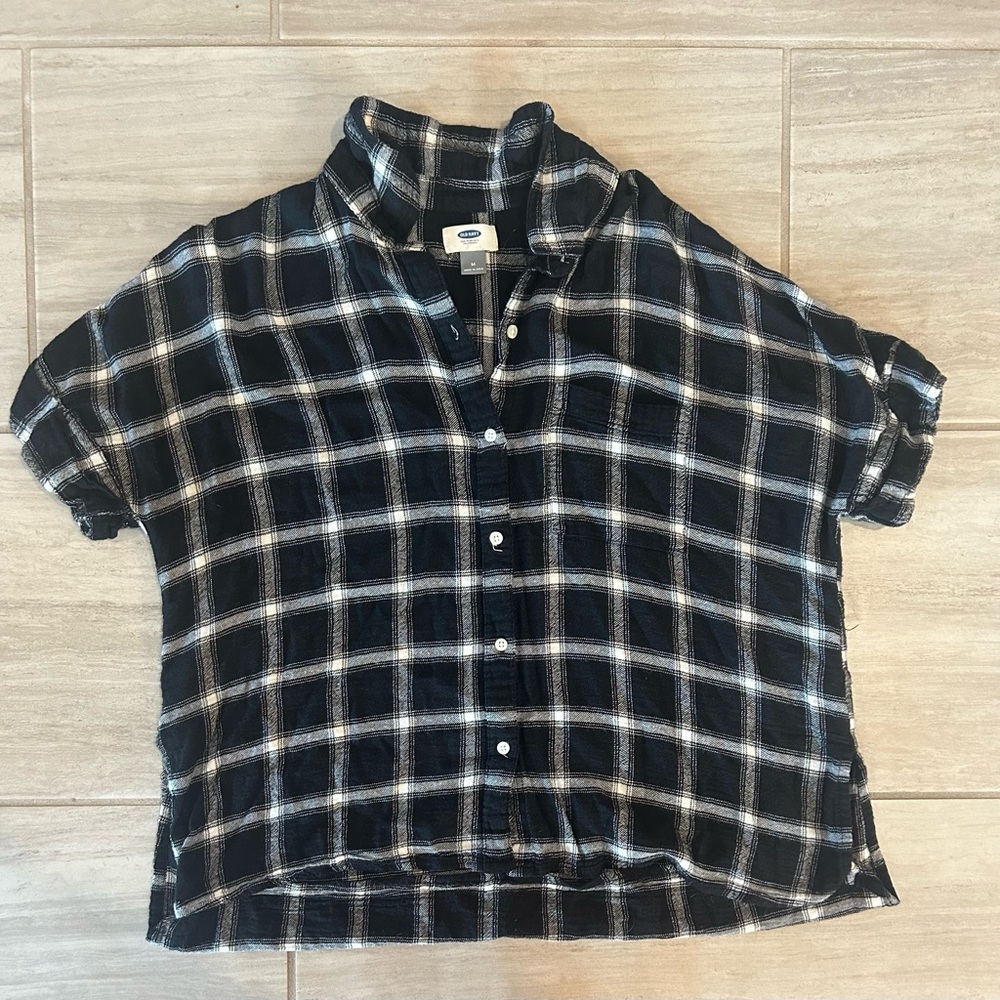 Old Navy Navy and White Checkered Button Down Shirt